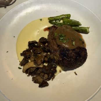 Shadowbrook - Special of the night - Ribeye, mushrooms, pomm puree, and asparagus - American Near Me - Capitola, California