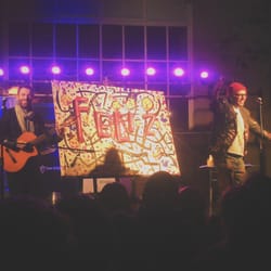 Centro Cultural Alta Córdoba - Kevin Johansen y Liniers en la inauguración de Espacio 75