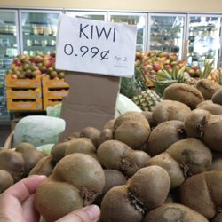 Cupertino Market - Kiwi is huge
