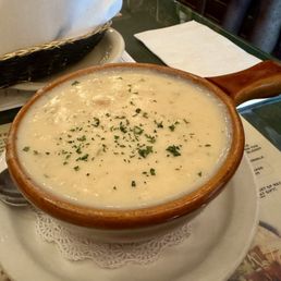 Cirino's Famous New England Clam Chowder