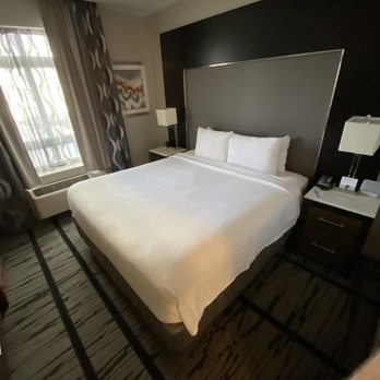 Fairfield by Marriott Inn & Suites Boston Cambridge - Hotels Near Me - Cambridge, Massachusetts