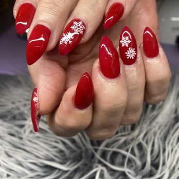 Embellish Nail Salon - Nail Salons Near Me - Grass Valley, California