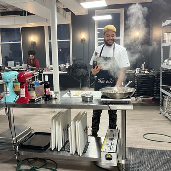 Selfup Cooking Classes - Chef Danny cooking up Marsala sauce! - Cooking Classes Near Me - New York, New York Selfup Cooking Classes - Chef Danny cooking up Marsala sauce! - Cooking Classes Near Me - New York, New York