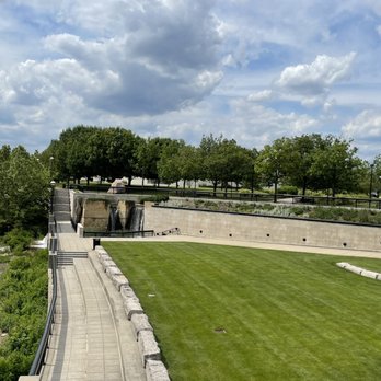 White River State Park - Parks Near Me - Indianapolis, Indiana White River State Park - Parks Near Me - Indianapolis, Indiana