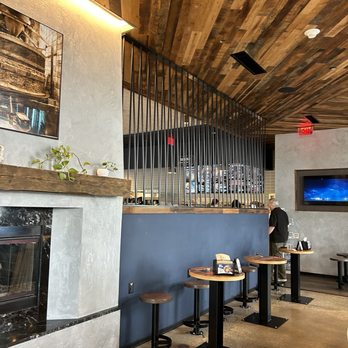 Pressed Cafe - Inside area - Cafes Near Me - Bedford, New Hampshire