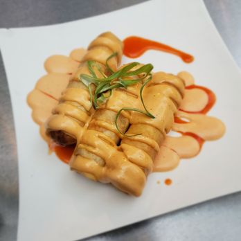 Spice - Pad thai spring rolls - Thai Near Me - Brooklyn, New York