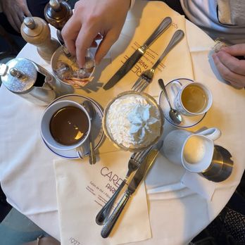 Carette - Hot chocolate - Tea Rooms Near Me - Paris, 75 Carette - Hot chocolate - Tea Rooms Near Me - Paris, 75