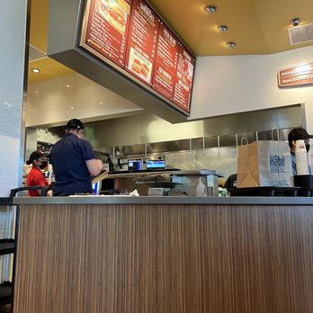 Habit Burger & Grill - Waiting for dinner to go - Burgers Near Me - Santa Rosa, California Habit Burger & Grill - Waiting for dinner to go - Burgers Near Me - Santa Rosa, California