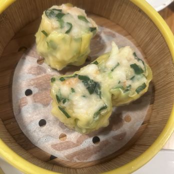 Little Bird Dim Sum - chives and shrimp dumplings - Dim Sum Near Me - Vancouver, British Columbia