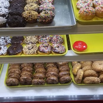 Friendly Donut House - Donuts Near Me - Henderson, Nevada