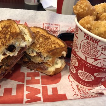 Tom & Chee - American Near Me - Oklahoma City, Oklahoma