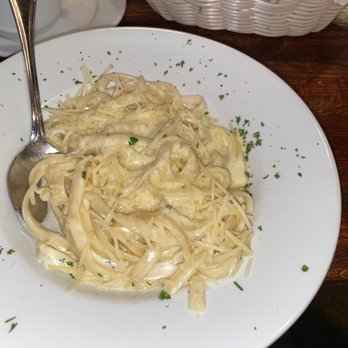 Bluegrass - Fettuccine Alfredo - Cajun/Creole Near Me - Highland Park, Illinois
