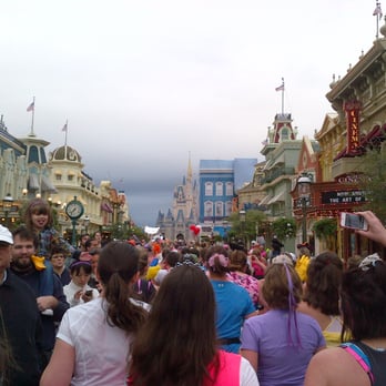 Disney's Princess Half Marathon - Disney Princess Half Marathon 2012-in the Magic Kingdom - Races & Competitions Near Me - Orlando, Florida