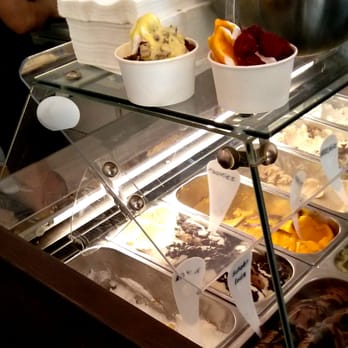 Moono - Lecker Dezent Yoghurt in verschiedensten Variationen - Ice Cream & Frozen Yogurt Near Me - Berlin, BE