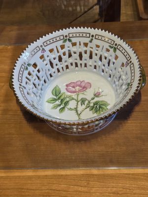 Royal Copenhagen by null