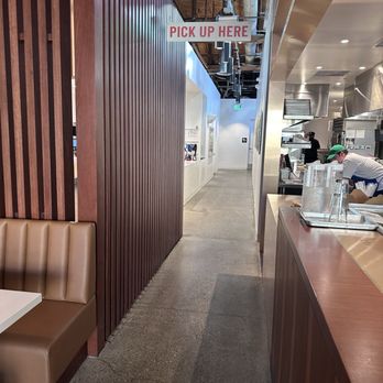 Happies Hand Made - Big space shared with the Ramen place so you can do both in the same day - Chicken Shop Near Me - Los Angeles, California Happies Hand Made - Big space shared with the Ramen place so you can do both in the same day - Chicken Shop Near Me - Los Angeles, California