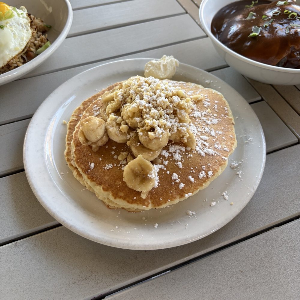 Kihei Caffe - Banana macadamia nut pancakes - each topping is additional charge - Hawaiian Near Me - Kihei, Hawaii Kihei Caffe - Banana macadamia nut pancakes - each topping is additional charge - Hawaiian Near Me - Kihei, Hawaii