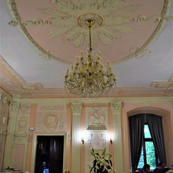 Restauracja Zamkowa - Fancy Dining Room