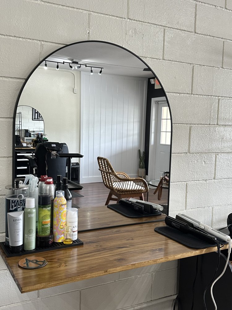 BRANDED SALON & Updated July 2024 534 E International