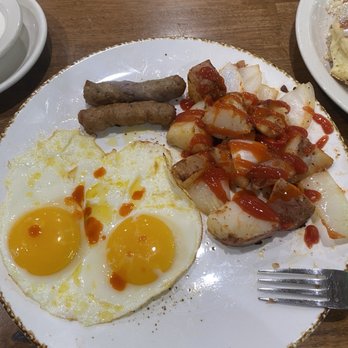 Hill Street Cafe by Lorus - This is the combo meal with the pancakes - Breakfast & Brunch Near Me - Ventura, California