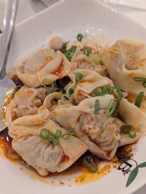 Yeh’s Bao Chinese Restaurant,Fusion Food 中餐厅 by null