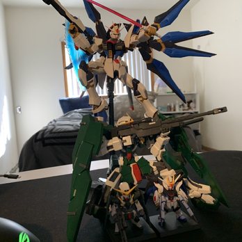 ROBOT4LESS - MG Dynames and Freedom strike - Hobby Shops Near Me - Fullerton, California