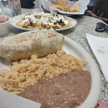 El Rey Taqueria - Cali burrito platter and asada fries - Mexican Near Me - Norfolk, Virginia El Rey Taqueria - Cali burrito platter and asada fries - Mexican Near Me - Norfolk, Virginia