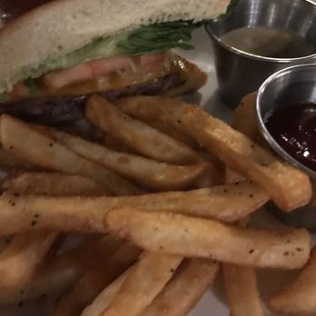 Fond - Burger & Fries - Asian Fusion Near Me - Lahaina, Hawaii Fond - Burger & Fries - Asian Fusion Near Me - Lahaina, Hawaii