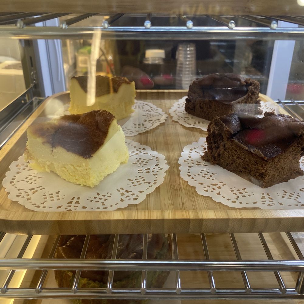 Fluffy Fluffy - Coffee & Tea Near Me - Davis, California Fluffy Fluffy - Coffee & Tea Near Me - Davis, California