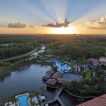 Capa - Spanish Near Me - Lake Buena Vista, Florida