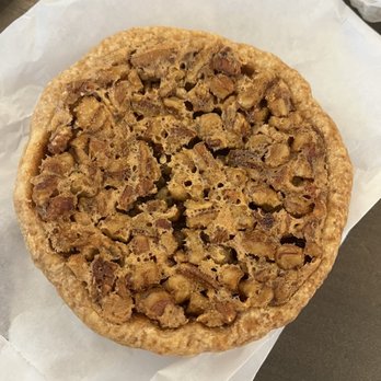 Franklin Barbecue - Pecan pie - Barbeque Near Me - Austin, Texas Franklin Barbecue - Pecan pie - Barbeque Near Me - Austin, Texas
