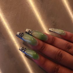 Nail Glam