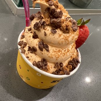Somisomi - thai tea soft serve in a cup with buscoff crumbles and cocoa pebbles - Ice Cream & Frozen Yogurt Near Me - Pleasanton, California Somisomi - thai tea soft serve in a cup with buscoff crumbles and cocoa pebbles - Ice Cream & Frozen Yogurt Near Me - Pleasanton, California