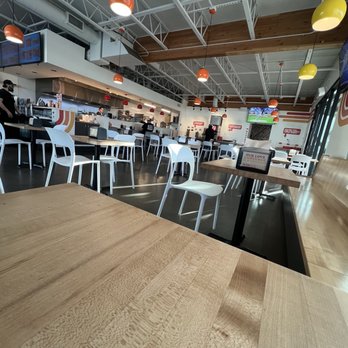 Bless Your Heart Burgers - Dining area - Burgers Near Me - Vancouver, Washington