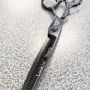 Lookin' Sharp Barber Shop - Barbers Near Me - Richmond, British Columbia