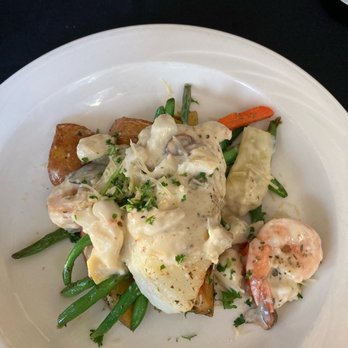 Hodge Podge Lodge - Sea Bass - OMG I cannot tell you how amazing this was!! - Bed & Breakfast Near Me - Montgomery, Texas