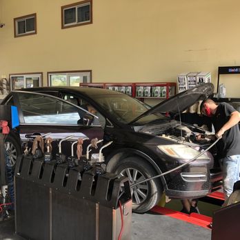 SpeeDee Oil Change & Auto Service - Oil Change Stations Near Me - Marble Falls, Texas SpeeDee Oil Change & Auto Service - Oil Change Stations Near Me - Marble Falls, Texas