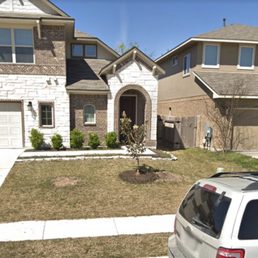 Front yard BEFORE using Elements