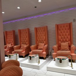 Cute chairs !!