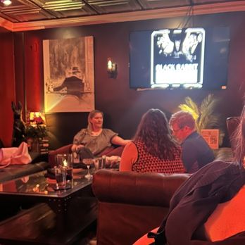 Black Rabbit - Lounges Near Me - Louisville, Kentucky