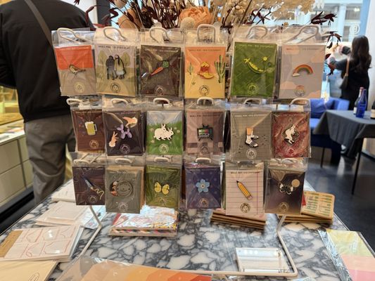 Wolf & Badger by null