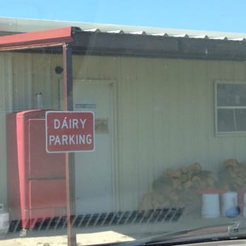 Little Dub Farm - a dairy parking sign - Farms Near Me - Fort Worth, Texas Little Dub Farm - a dairy parking sign - Farms Near Me - Fort Worth, Texas