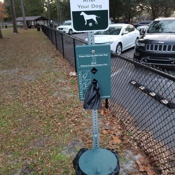 Lee P Moore Park - Pet friendly - Parks Near Me - Sanford, Florida