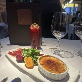 Montrio - Creme brûlée - New American Near Me - Monterey, California