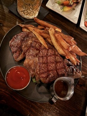 Lucky Day Whiskey Bar by null