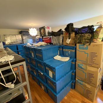 Eco Movers Moving & Storage - Over 80 eco boxes with a mix of other stuff. - Movers Near Me - Seattle, Washington