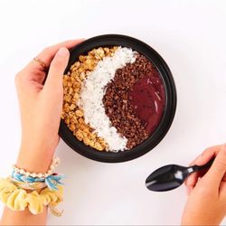 Pulp Juice And Smoothie Bar - Blended açaí bowl