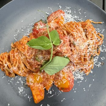 L'incontro - Italian Near Me - Milwaukee, Wisconsin L'incontro - Italian Near Me - Milwaukee, Wisconsin