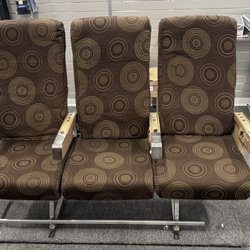 Crew Outfitters - Inside - nice seats