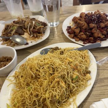 Sichuan Garden - ND7. Singapore RIce Noodle CK17. Crispy Spicy Chicken - Chinese Near Me - San Antonio, Texas